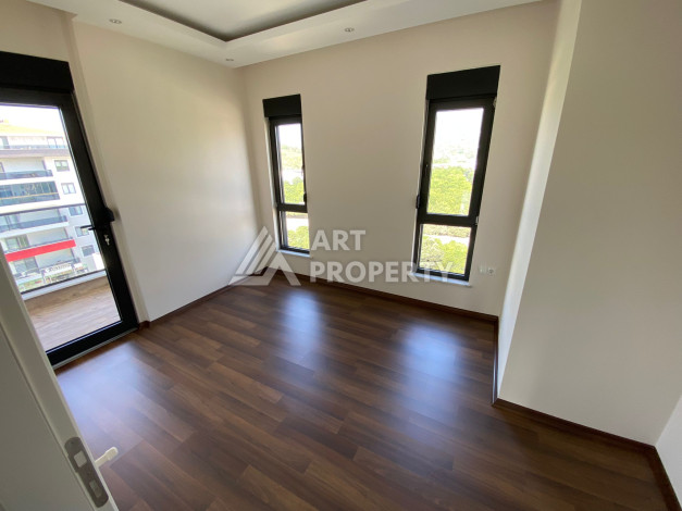 Апартаменты в новом доме в престижном районе Кестель планировки 4+1, 230м2 - Ракурс 7