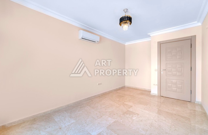 Просторные апартаменты с камином в престижном районе Кестель планировки 3+1, 230м2 - Ракурс 6