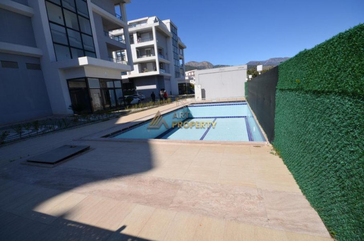 Четырехкомнатная квартира  с отличным ремонтом в районе Оба, 165 м2 - Ракурс 3