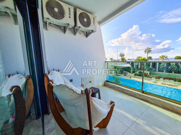 Меблированные апартаменты в комплексе с богатой инфраструктурой в районе Махмутлар, 65м2 - Ракурс 2