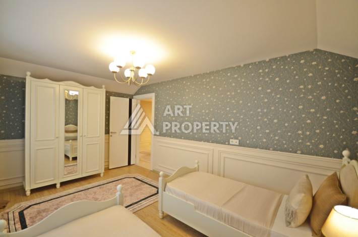 Пентхаус 5+1 у реки Димчай в Кестеле с дизайнерским ремонтом, 300 м2 - Ракурс 25