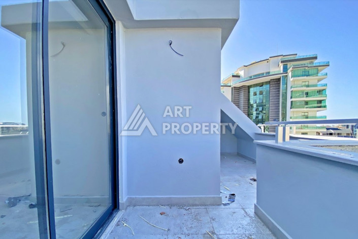 Двухуровневые апартаменты в новом жилом комплексе планировки 2+1 в районе Махмутлар, 120м2 - Ракурс 25