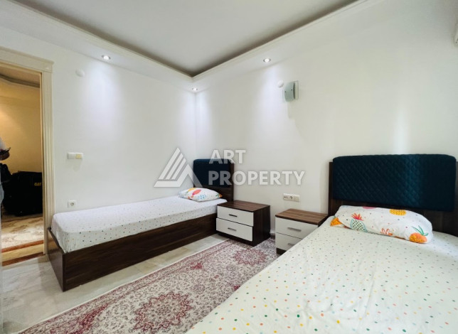 Шикарные апартаменты планировки 2+1 в районе Махмутлар, 140м2 - Ракурс 13