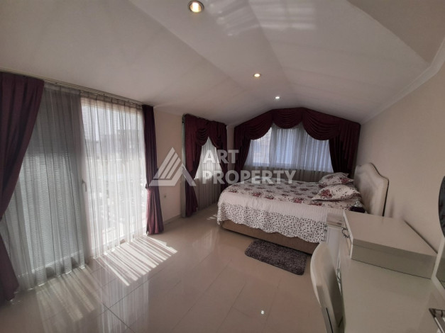 Апартаменты в 200 метрах от моря в центре Алании, планировка 2+1, 135м2 - Ракурс 13