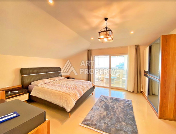 Шикарный дуплекс планировки 5+1 в престижном районе Кестель, 250м2 - Ракурс 14