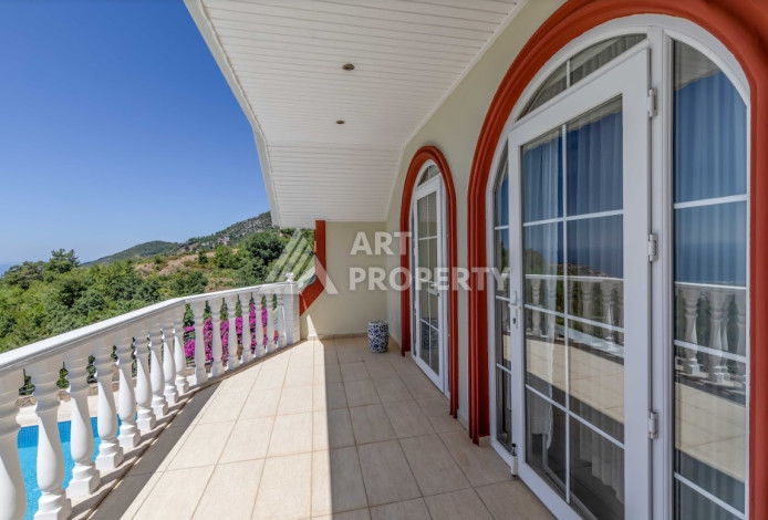 Великолепная вилла с восхитительным видом на Средиземное море и Аланью планировки 4+1! - Ракурс 8