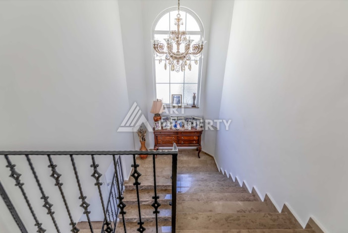 Великолепная вилла с восхитительным видом на Средиземное море и Аланью планировки 4+1! - Ракурс 15