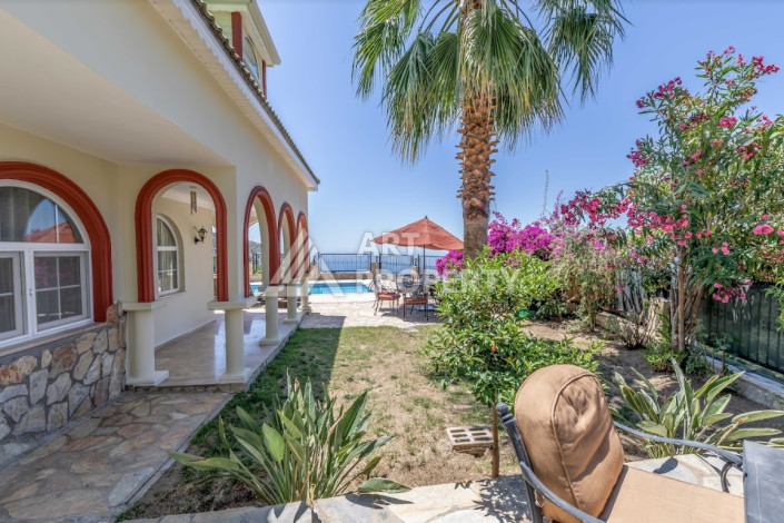 Великолепная вилла с восхитительным видом на Средиземное море и Аланью планировки 4+1! - Ракурс 19