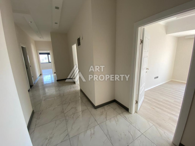 Просторная квартира 4+1, 220м2, с видом на море, в районе Махмутлар - Ракурс 13