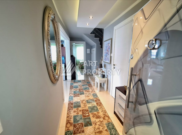 Дуплекс с большой террасой планировки 3+1 в районе Оба, 180м2 - Ракурс 5