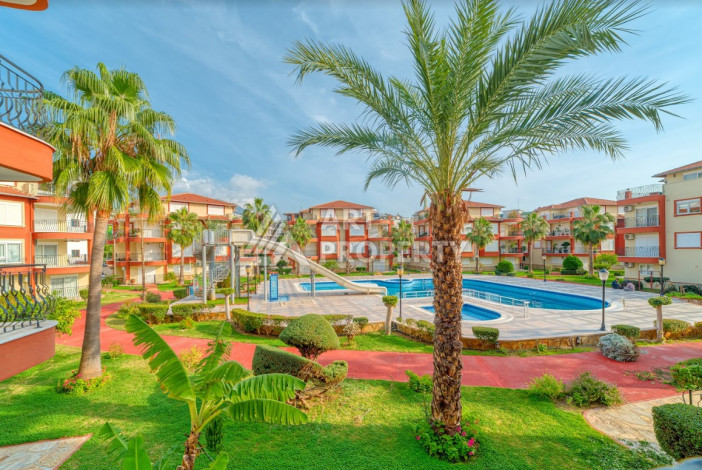 Двухуровневая квартира в 200м от моря планировки 4+1 в районе Кестель, 200м2 - Ракурс 3