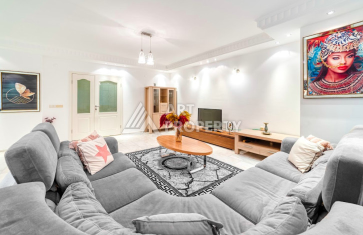 Двухуровневая квартира в 200м от моря планировки 4+1 в районе Кестель, 200м2 - Ракурс 6