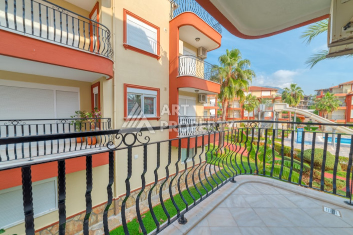 Двухуровневая квартира в 200м от моря планировки 4+1 в районе Кестель, 200м2 - Ракурс 11