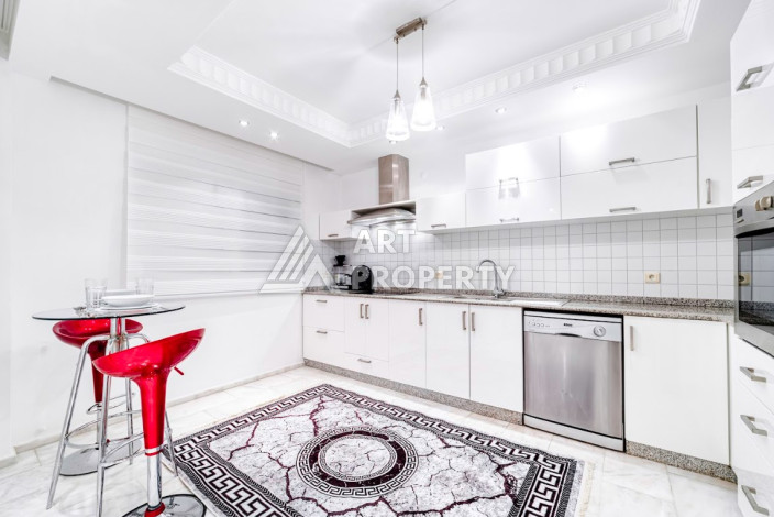 Двухуровневая квартира в 200м от моря планировки 4+1 в районе Кестель, 200м2 - Ракурс 16