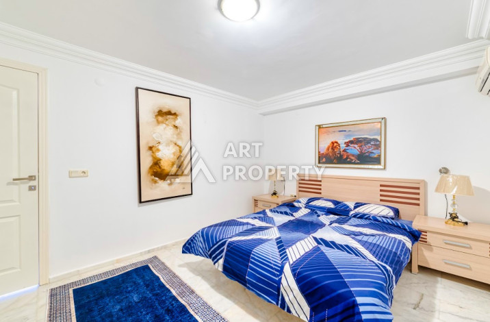 Двухуровневая квартира в 200м от моря планировки 4+1 в районе Кестель, 200м2 - Ракурс 21