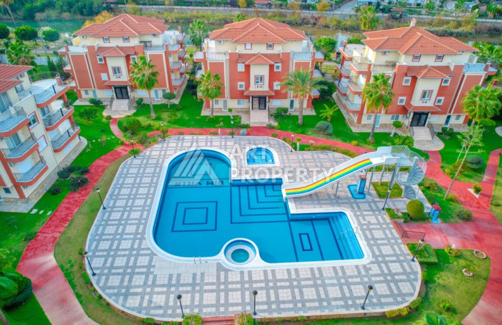 Двухуровневая квартира в 200м от моря планировки 4+1 в районе Кестель, 200м2 - Ракурс 40