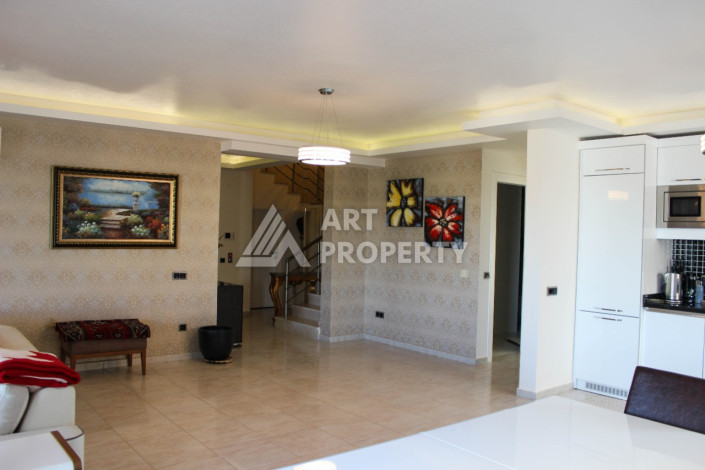 Двухуровневые апартаменты 4+1, 250м2, в благоустроенном комплексе района Оба - Ракурс 2