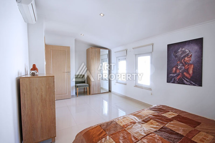 Невероятный дуплекс с видом на Средиземное море планировки 4+1 с хамамом в районе Конаклы, 300м2 - Ракурс 36