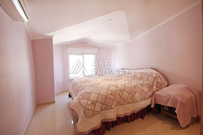 Невероятный дуплекс с видом на Средиземное море планировки 4+1 с хамамом в районе Конаклы, 300м2 - Ракурс 37