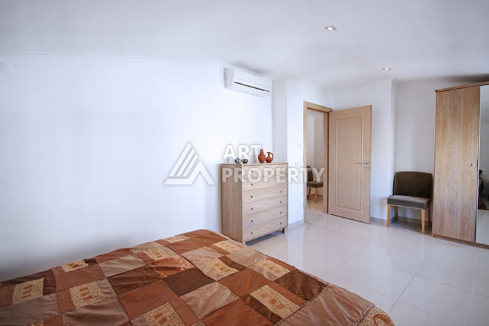 Невероятный дуплекс с видом на Средиземное море планировки 4+1 с хамамом в районе Конаклы, 300м2 - Ракурс 39