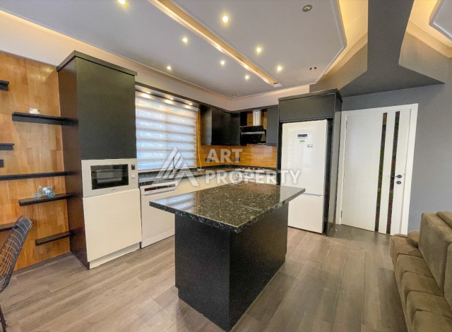 Квартира с дизайнерским ремонтом планировки 2+1 в Алании, 120м2 - Ракурс 2