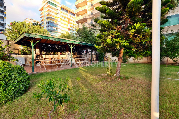 Апартаменты в 150ти метрах от моря в районе Махмутлар планировки 2+1, 120м2 - Ракурс 24