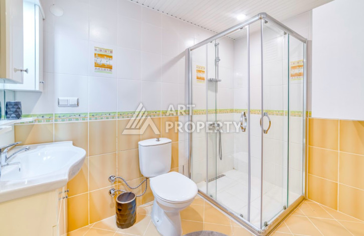 Квартира с шикарным видом планировки 2+1 в районе Махмутлар, 110м2 - Ракурс 23