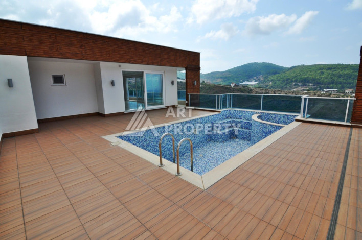 Вилла с собственным бассейном, сауной и гаражом в районе Каргыджак, 3+1, 330м2 - Ракурс 3