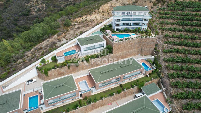 Вилла с собственным бассейном, сауной и гаражом в районе Каргыджак, 3+1, 330м2 - Ракурс 15