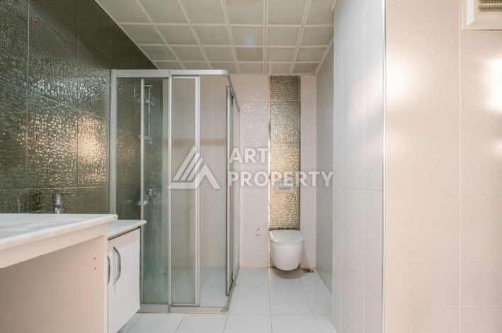 Двухуровневые апартаменты планировки 4+1 в районе Оба, 220м2 - Ракурс 31