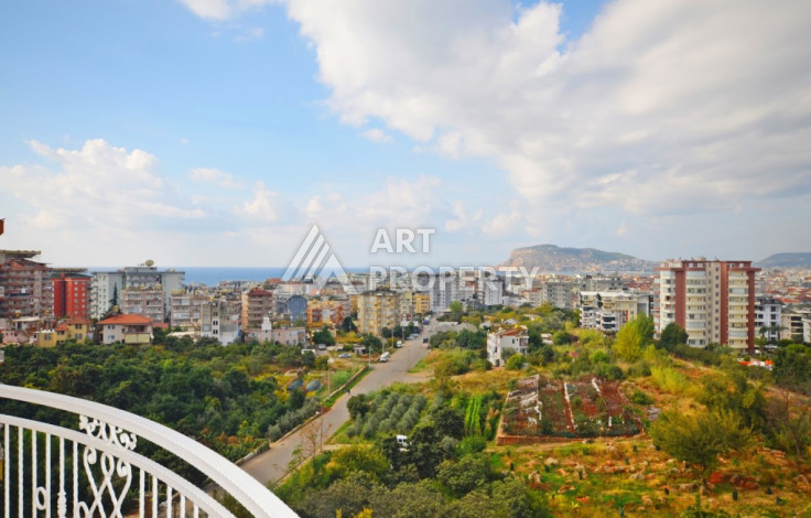 Апартаменты с шикарным видом на крепость Алании и море планировки 2+1, 120м2 - Ракурс 2