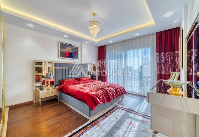 Дуплекс с джакузи на террасе в престижном районе Кестель планировки 3+2, 240м2 - Ракурс 11