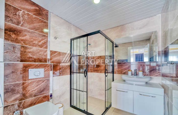 Дуплекс с джакузи на террасе в престижном районе Кестель планировки 3+2, 240м2 - Ракурс 20