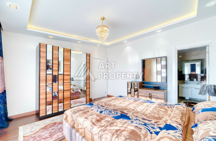 Дуплекс с джакузи на террасе в престижном районе Кестель планировки 3+2, 240м2 - Ракурс 21