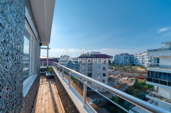 Дуплекс с джакузи на террасе в престижном районе Кестель планировки 3+2, 240м2 - Ракурс 27