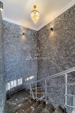 Дуплекс с джакузи на террасе в престижном районе Кестель планировки 3+2, 240м2 - Ракурс 30