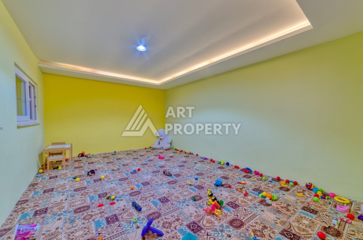 Дуплекс с джакузи на террасе в престижном районе Кестель планировки 3+2, 240м2 - Ракурс 41