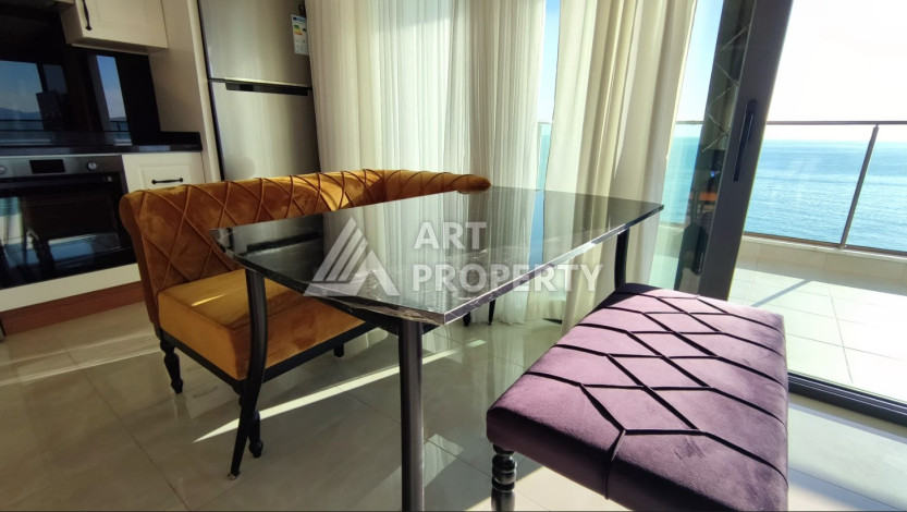 Меблированная квартира 1+1, 65м2, в резиденции класса люкс на первой береговой линии в Махмутларе - Ракурс 9