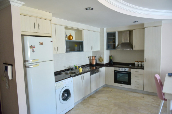 Трехкомнатная квартира в комплексе с богатой инфраструктурой в Махмутлар, 115 м2 - Ракурс 21