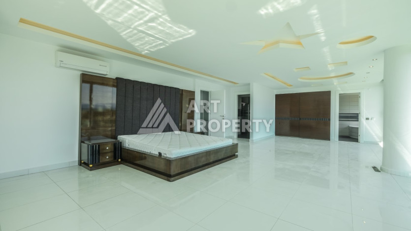 Шикарная и современная вилла с великолепным видом в районе Тепе в Алании. Планировка 4+2, 366м2 - Ракурс 13