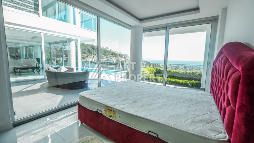 Шикарная и современная вилла с великолепным видом в районе Тепе в Алании. Планировка 4+2, 366м2 - Ракурс 23