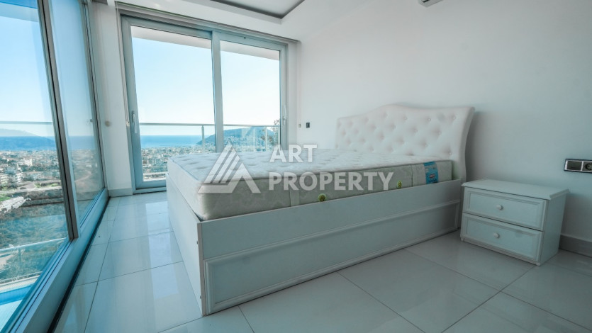 Шикарная и современная вилла с великолепным видом в районе Тепе в Алании. Планировка 4+2, 366м2 - Ракурс 26