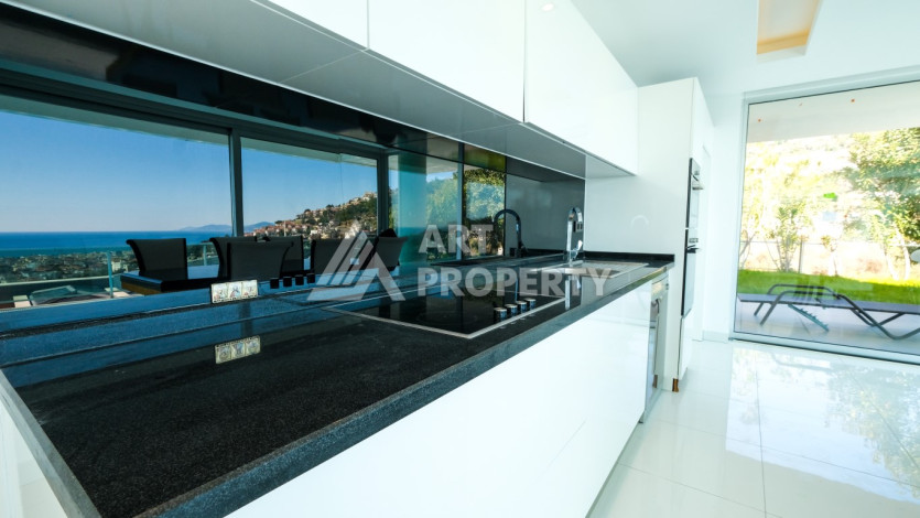 Шикарная и современная вилла с великолепным видом в районе Тепе в Алании. Планировка 4+2, 366м2 - Ракурс 37