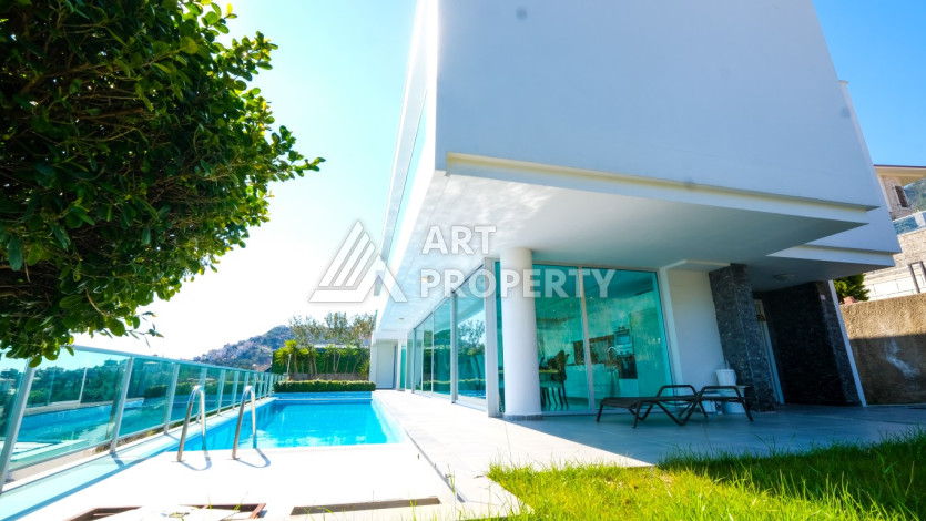 Шикарная и современная вилла с великолепным видом в районе Тепе в Алании. Планировка 4+2, 366м2 - Ракурс 39