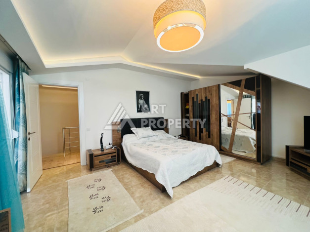 Уютный дуплекс планировки 3+1 в Алании, 160м2 - Ракурс 9