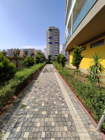 Двухкомнатная квартира в 300 метрах от моря в Махмутлар, 65 м2 - Ракурс 16