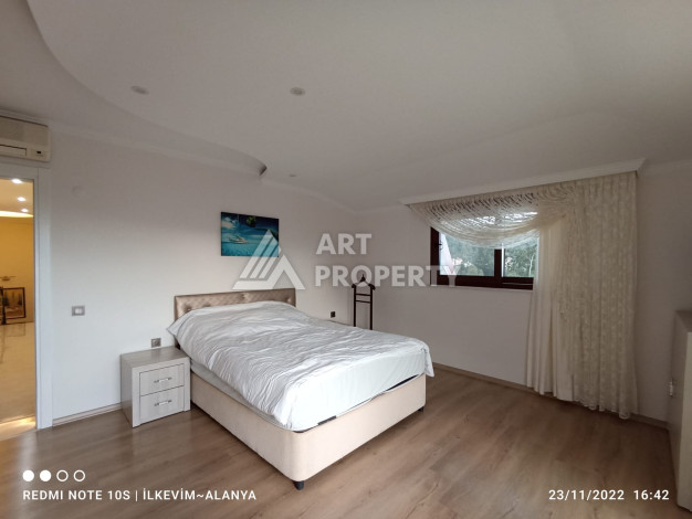 Дуплекс с видом на город и Средиземное море планировки 3+1, 200м2 - Ракурс 8