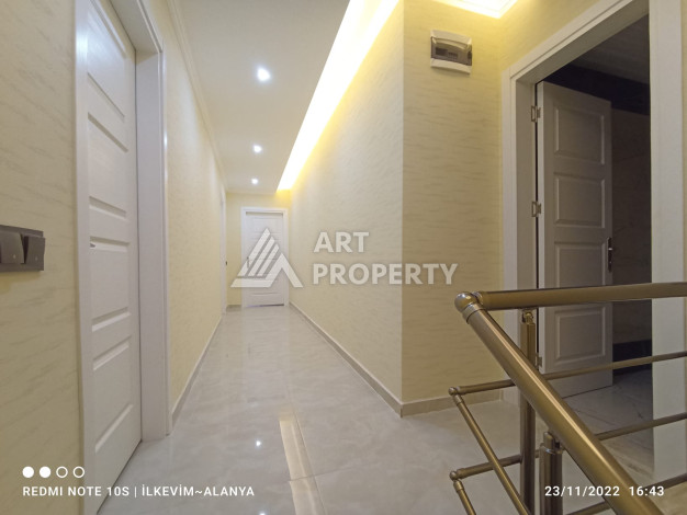 Дуплекс с видом на город и Средиземное море планировки 3+1, 200м2 - Ракурс 12