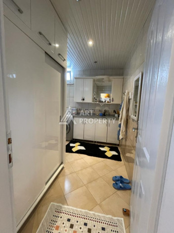 Апартаменты с просторной террасой и видом на море планировки 3+1 в районе Махмутлар, 185м2 - Ракурс 24