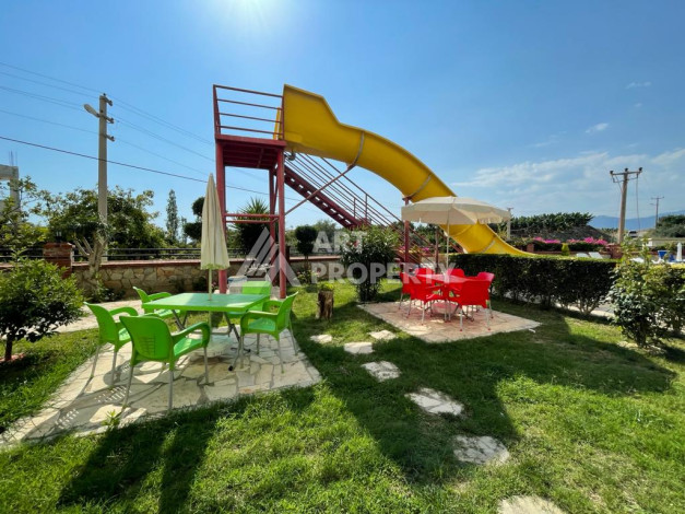 Апартаменты с просторной террасой и видом на море планировки 3+1 в районе Махмутлар, 185м2 - Ракурс 29